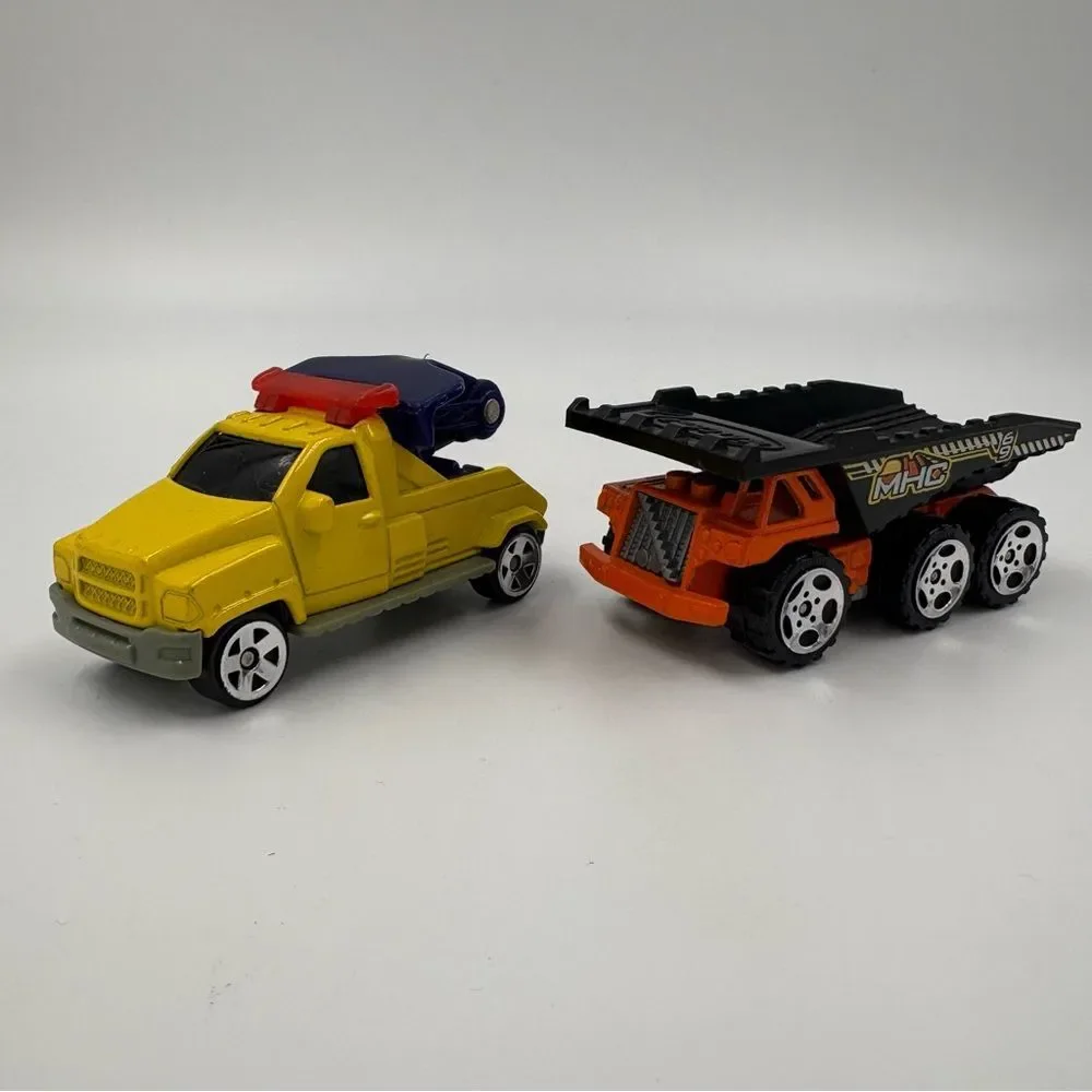 Vintage Matchbox Dump Truck and Wrecker Truck‎